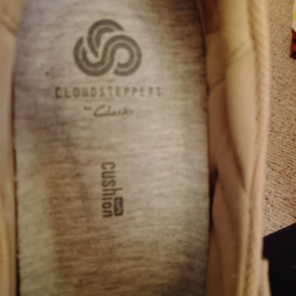 Clarks sueded mary jane style cloudsteppers sz 8 - Picture 2 of 4